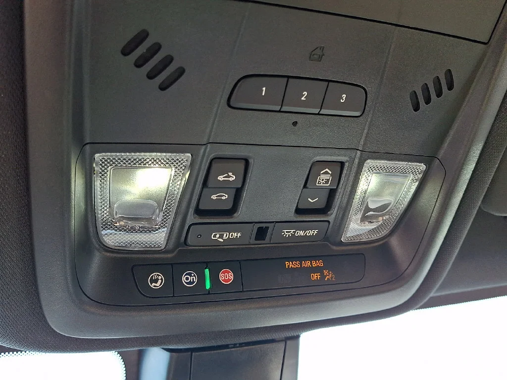 Used 2025 Black Chevrolet Premier image 22