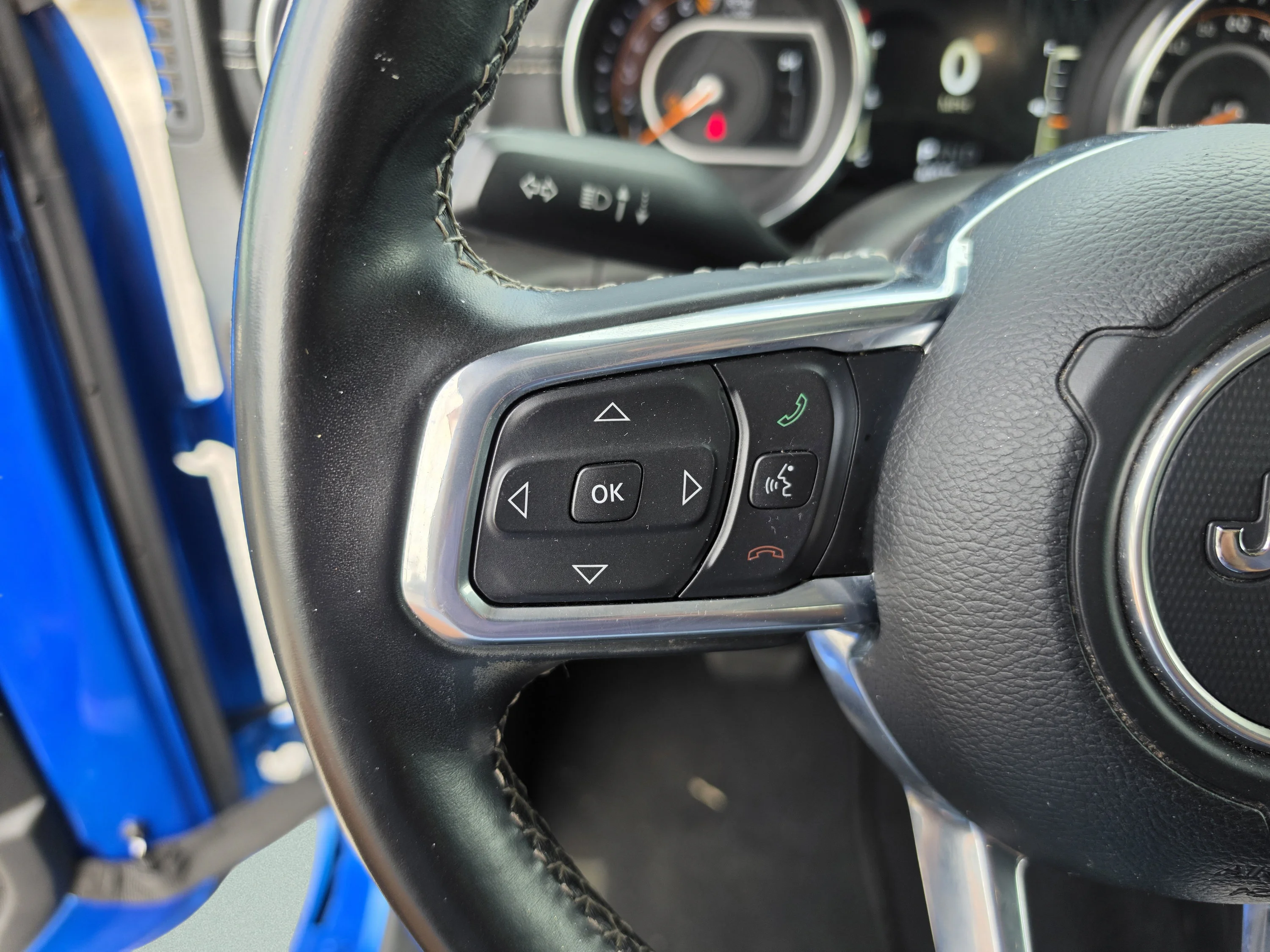 Used 2021 Hydro Blue Pearlcoat Jeep Overland image 32
