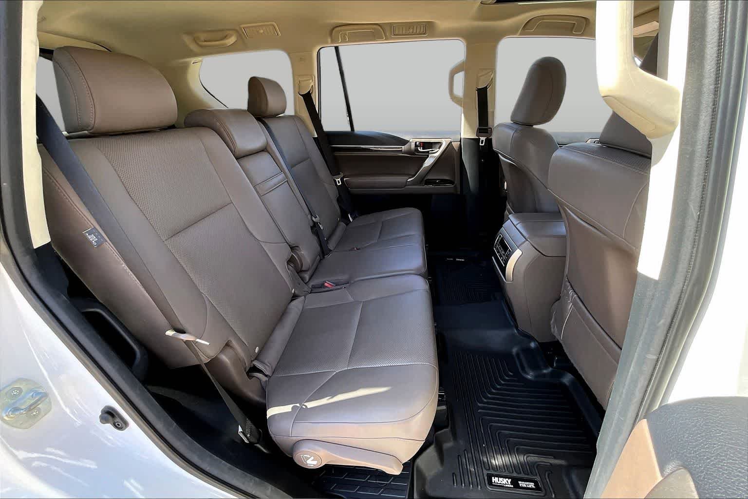 Used 2020 Starfire Pearl Lexus Premium image 37