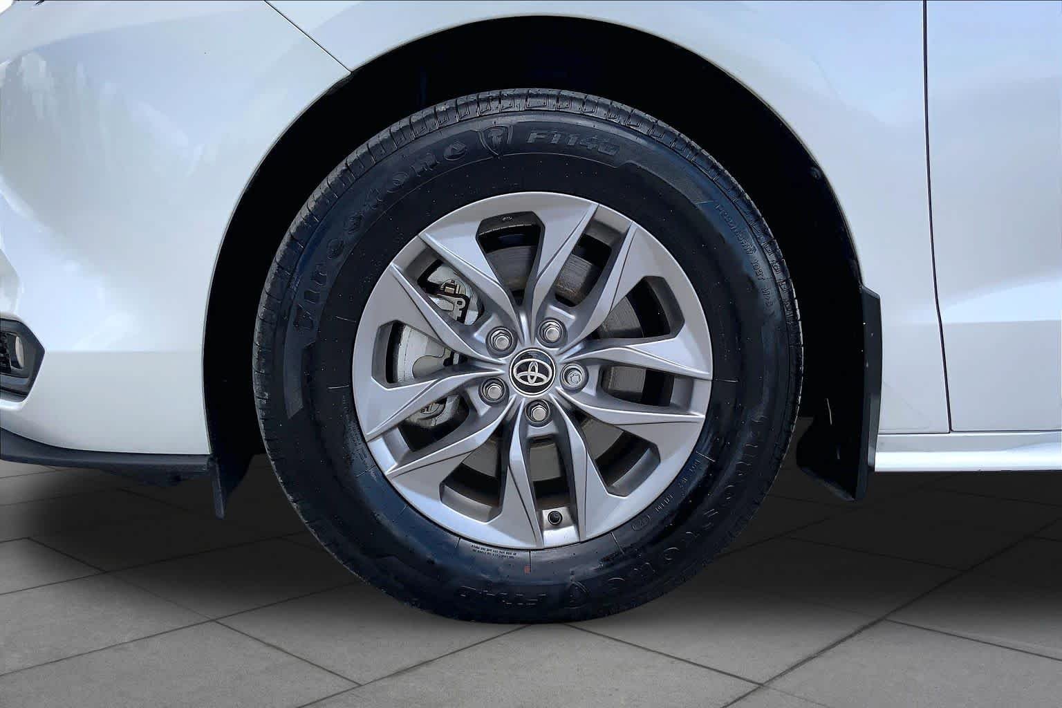Used 2025 Wind Chill Pearl Toyota XLE image 11