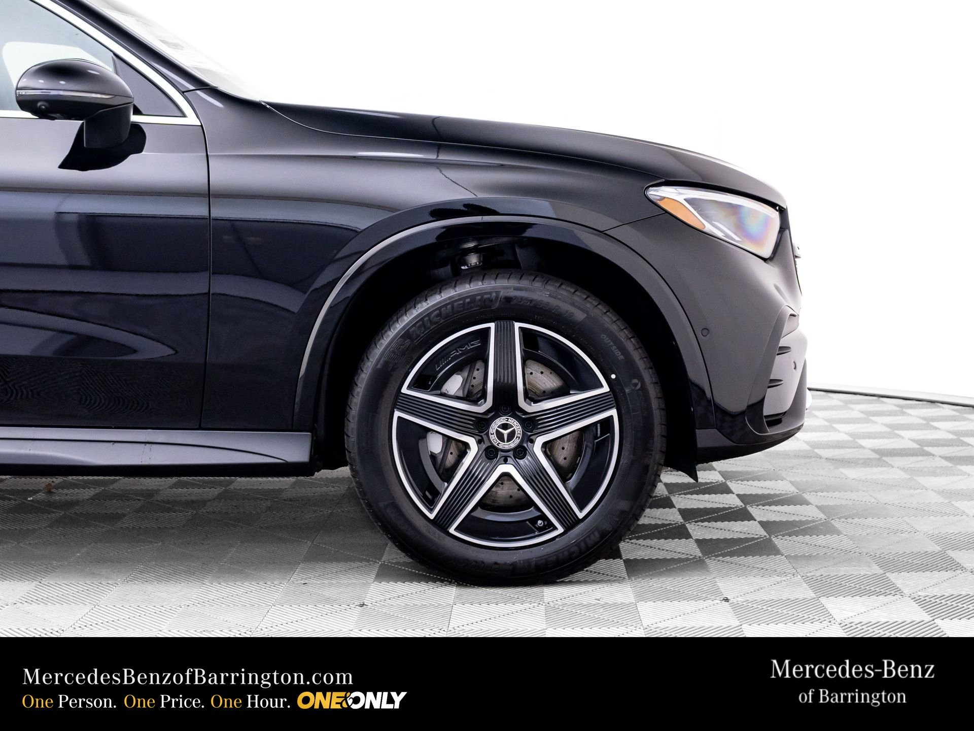New 2026 Black Mercedes-Benz GLC 300 image 33