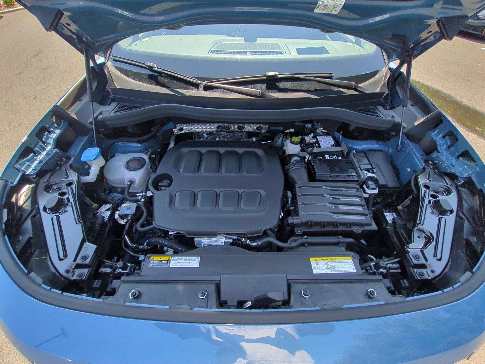 Used 2025 Monterey Blue Pearl VOLKSWAGEN SERBLK image 40