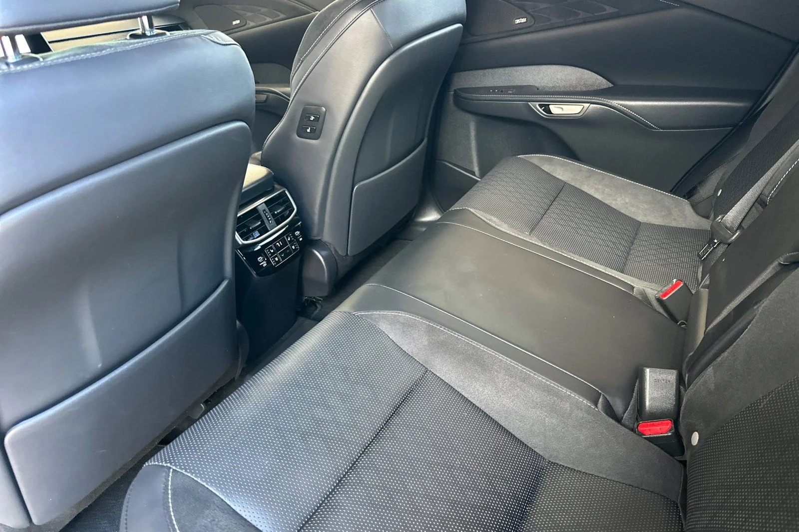 Used 2025 Caviar Lexus 450h+ Luxury image 9