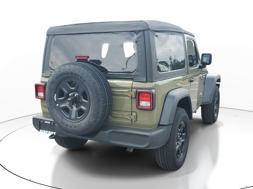 Used 2025 Green Jeep Sport image 6