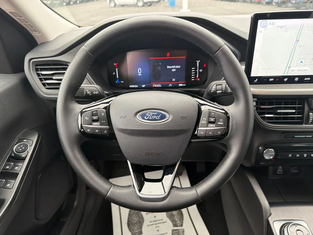 Used 2024 Red Ford Active image 14