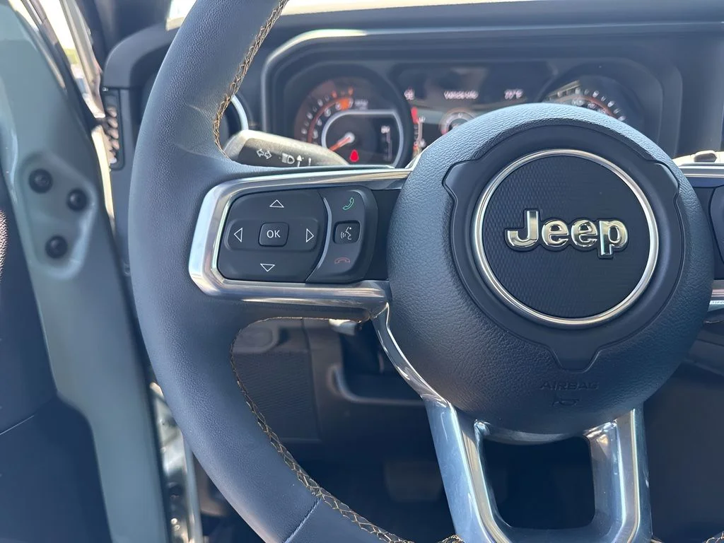 Used 2024 Gray Jeep Sahara image 15