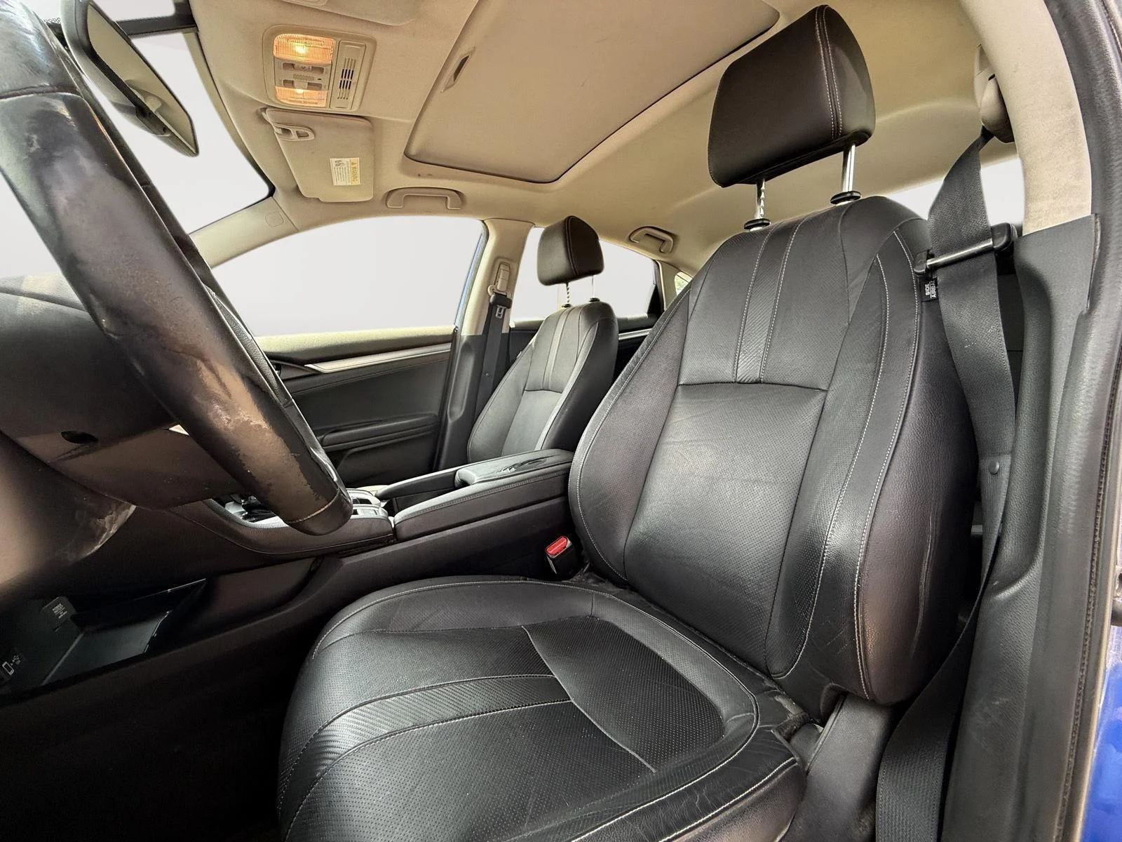 Used 2018 Aegean Blue Metallic Honda EX-L image 10