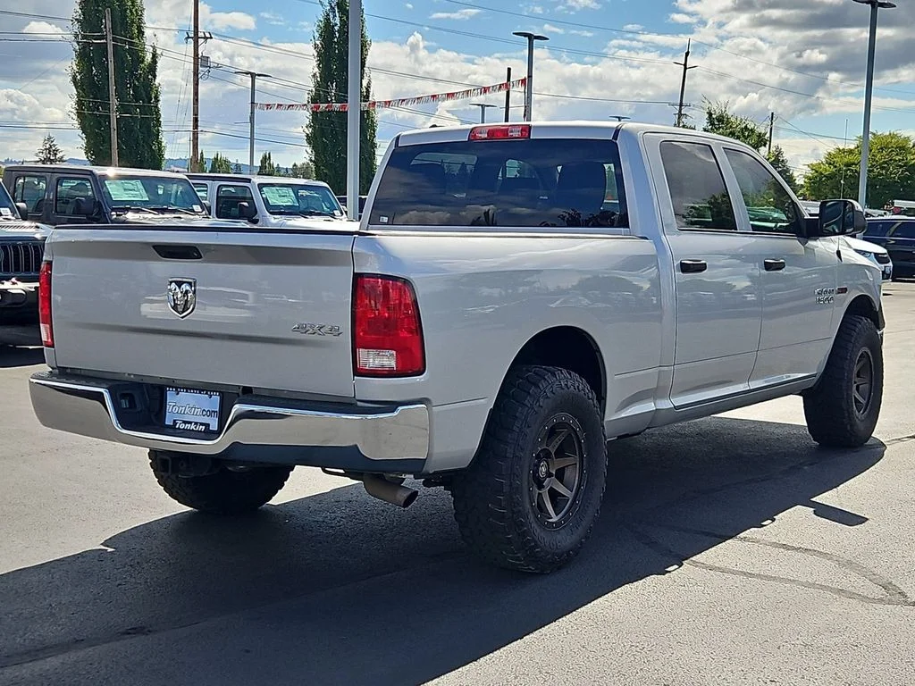 Used 2018 Bright Silver Clearcoat Metallic Ram Tradesman image 6