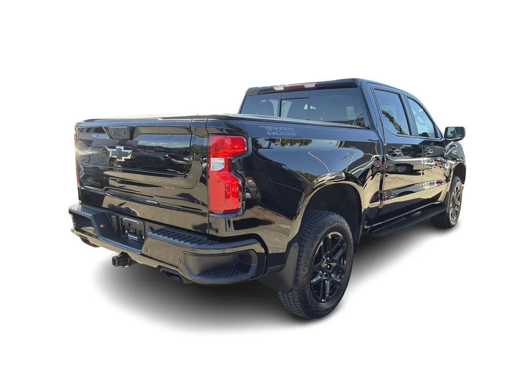Used 2026 Black Chevrolet Crew Cab Short Box 4-Wheel Drive LT Trail Boss Dil image 14