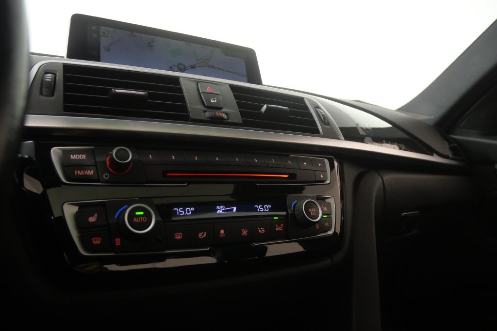 Used 2018 Mineral Gray Metallic BMW 330i image 24