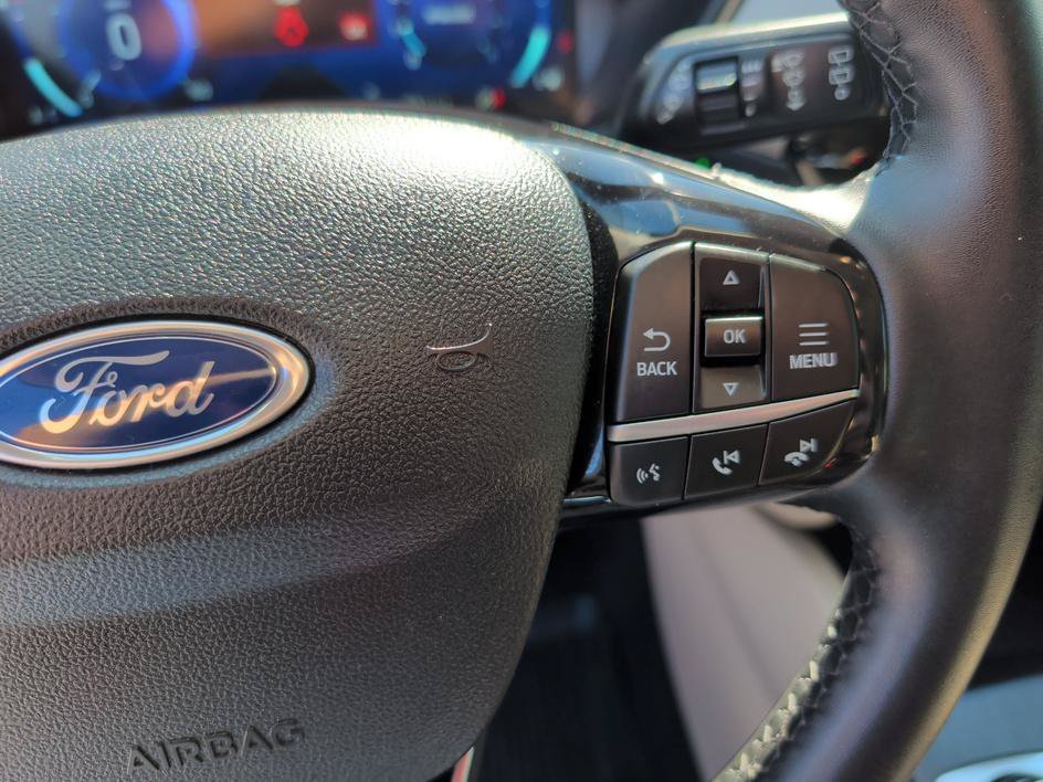 Used 2022 Oxford White Ford SEL image 20