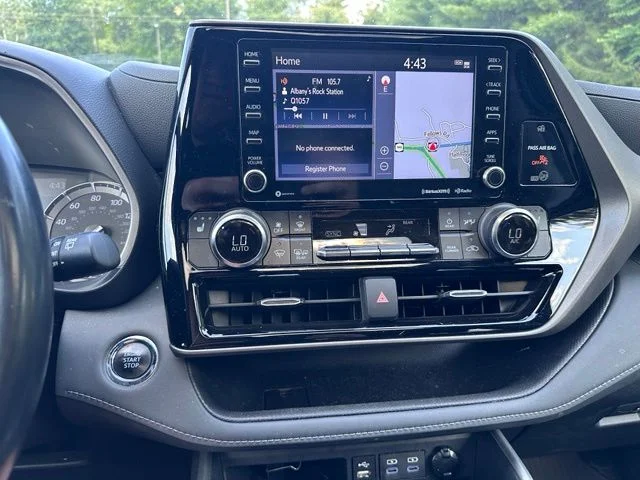 Used 2022 Black Toyota XLE image 15