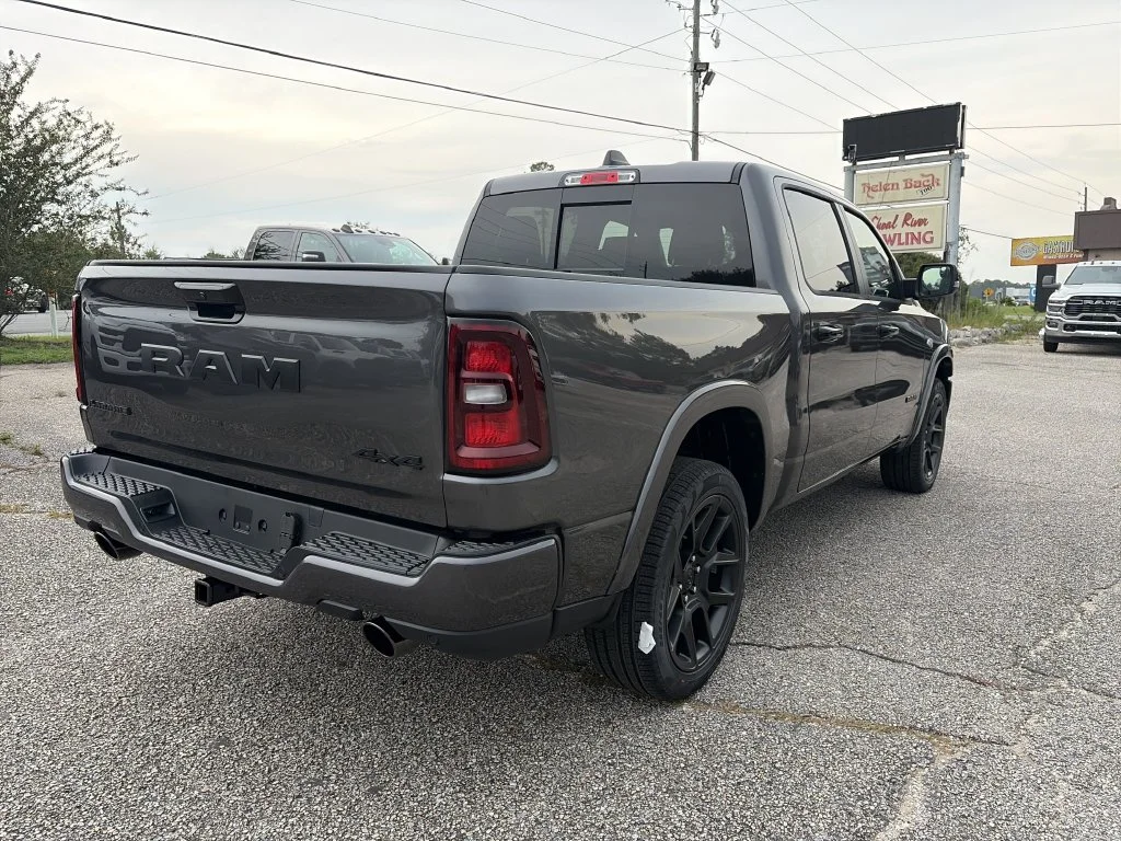New 2026 Granite Crystal Metallic Clear-Coat Exterior Paint RAM Laramie image 6