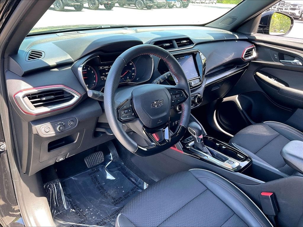 Used 2023 Mosaic Black Metallic Chevrolet RS image 8
