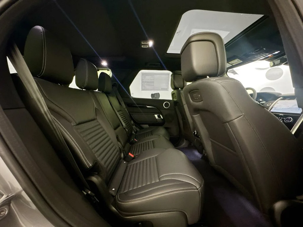 New 2026 Eiger Grey Land Rover S image 26