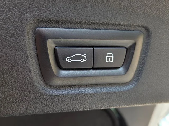 Used 2023 Gray BMW eDrive40 image 20
