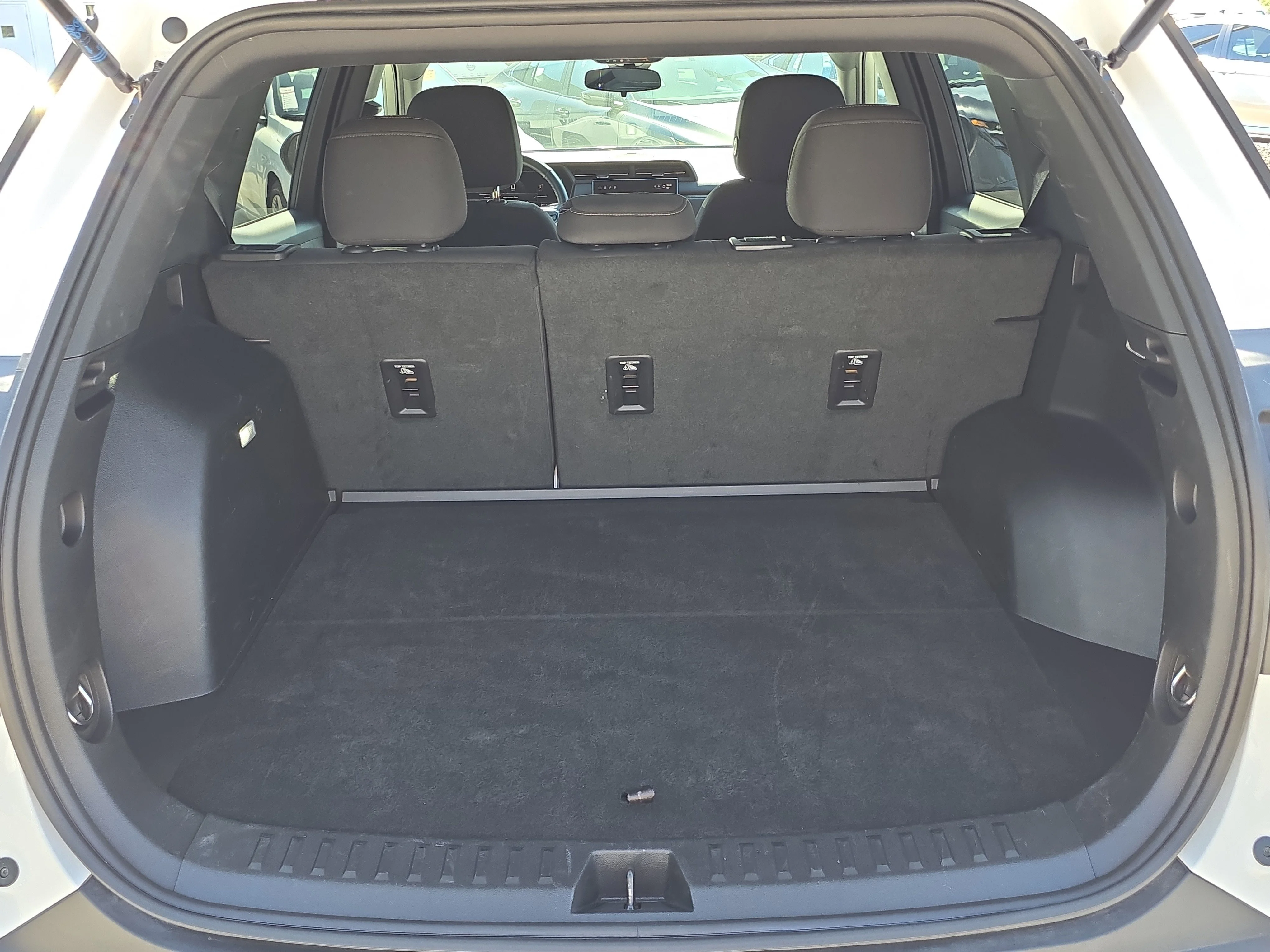 Used 2025 Summit White GMC AWD Elevation image 10