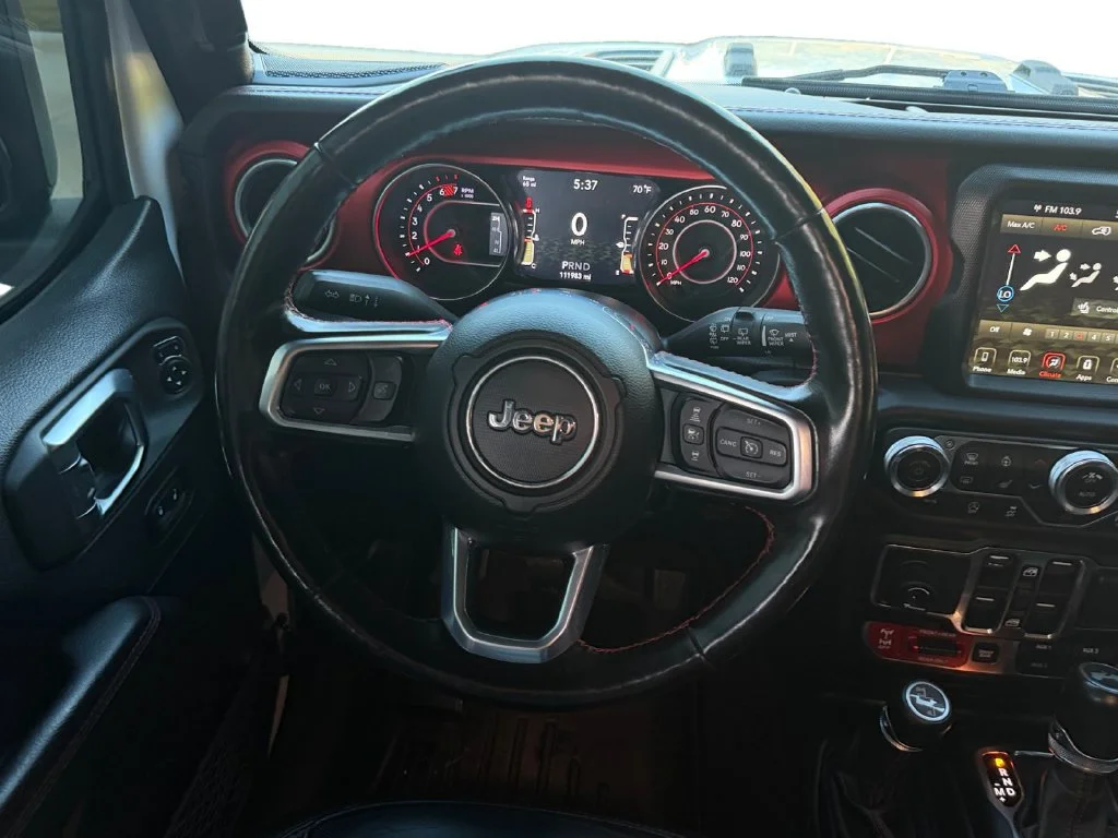 Used 2020 White Jeep Unlimited Rubicon image 18