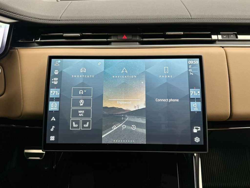 New 2026 Varesine Blue Land Rover Dynamic SE image 13
