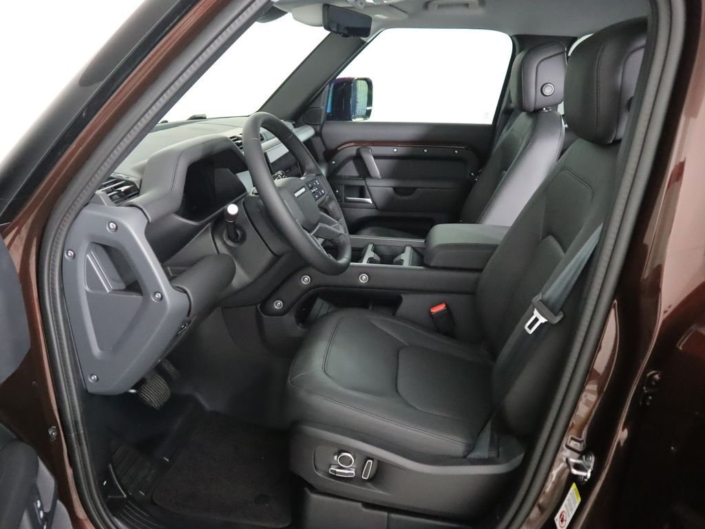 2025 Land Rover Defender S - Photo 21