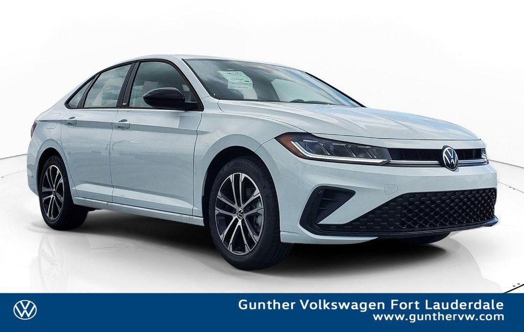 New 2026 White Volkswagen 1.5T Sport image 1