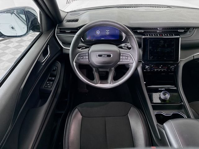 Used 2024 White Jeep Altitude image 21