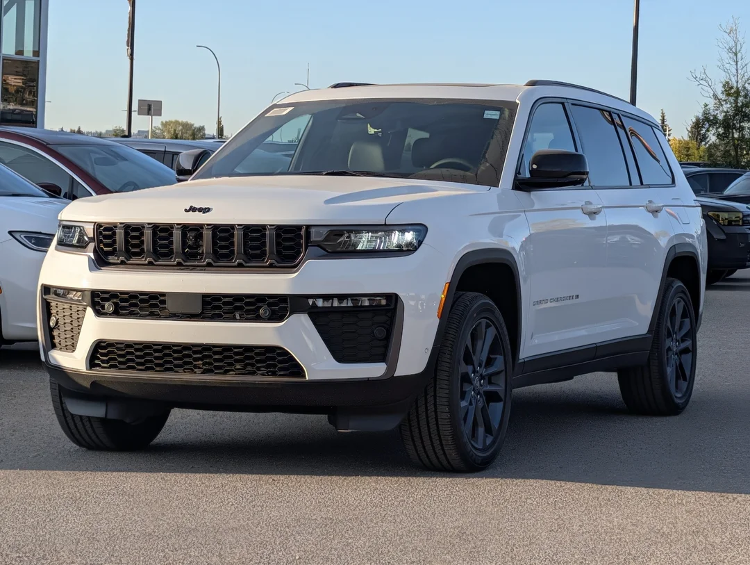 New 2026 White Jeep 85th Anniversary - - 4x4 - 324HP Turbo Hurricane I4 - 3rd Row Seating - Blind Spot Monitor & More! image 4