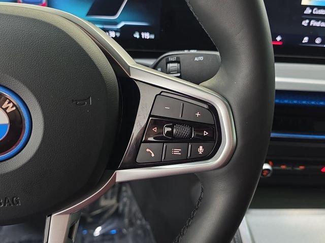 Used 2025 Black Sapphire Metallic BMW xDrive40 image 18