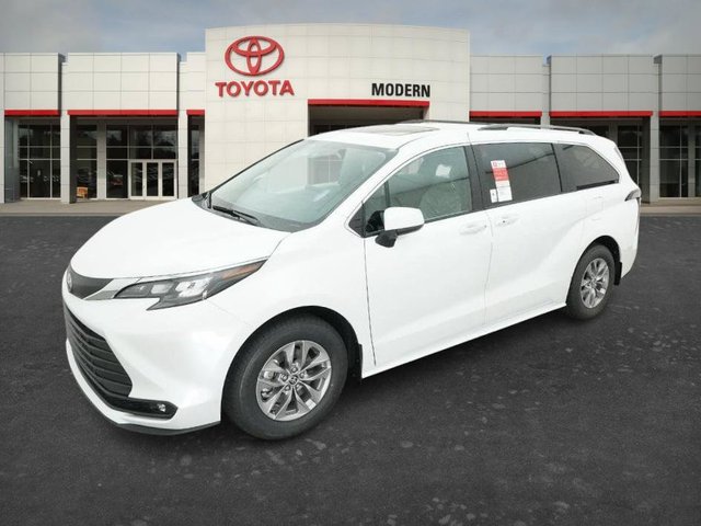 2026 Toyota Sienna XLE