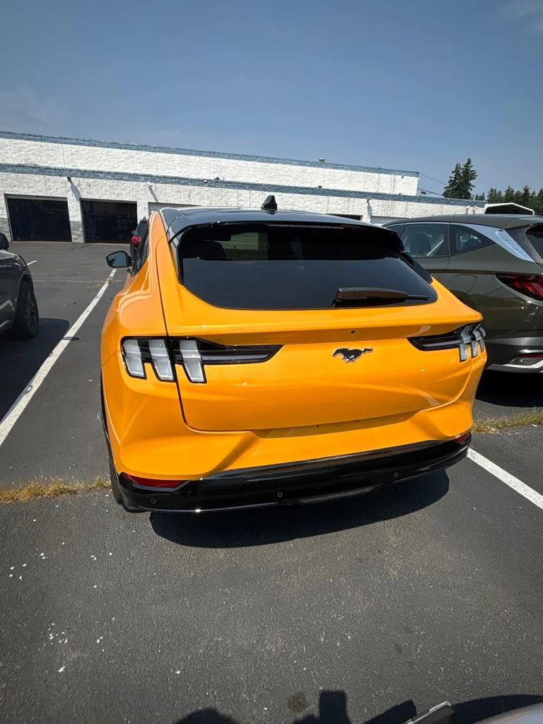 Used 2023 Orange Ford Premium image 3