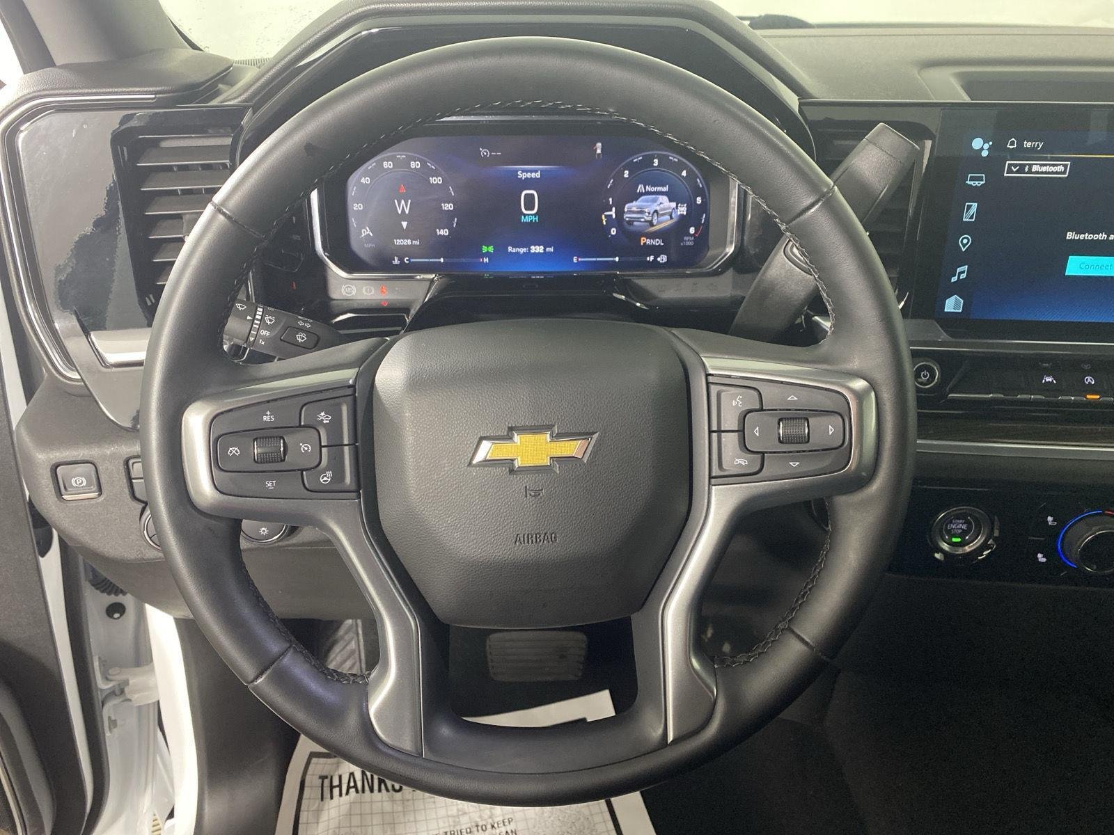 Used 2024 Summit White Chevrolet LT image 12