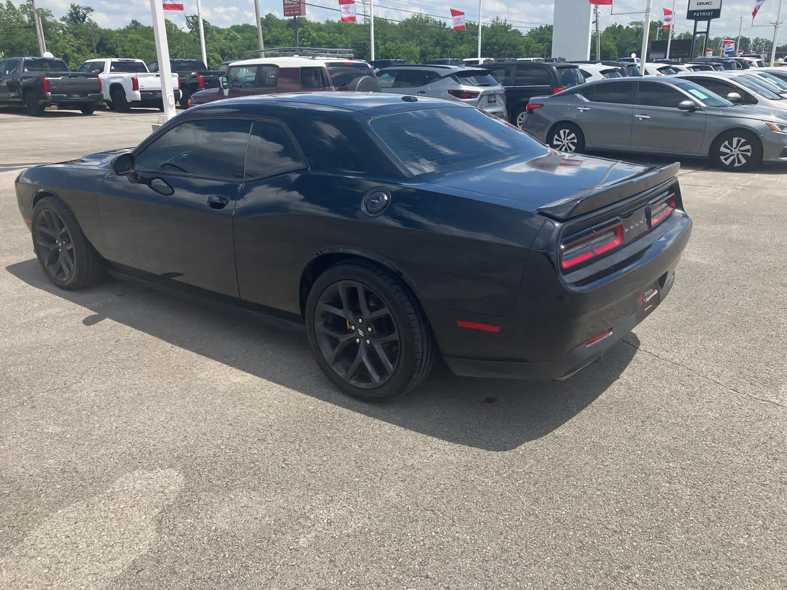 Used 2019 Pitch Black Clearcoat Dodge R/T image 5