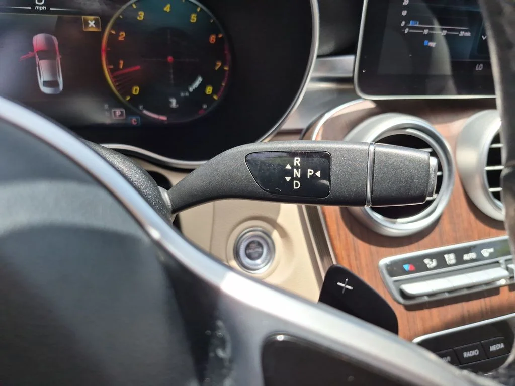 Used 2021  Mercedes-Benz C 300 image 28