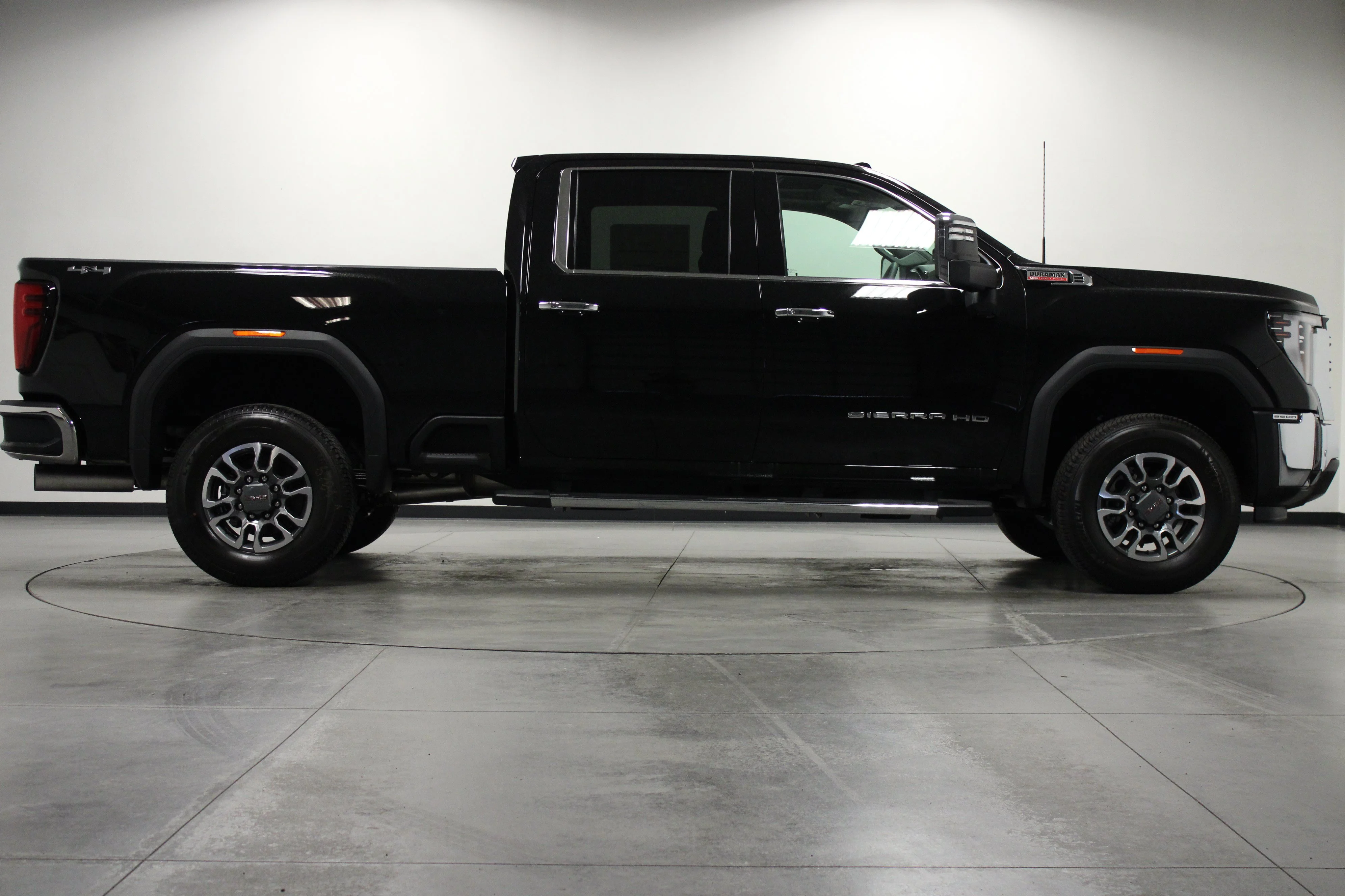 New 2026 Onyx Black GMC SLT image 3