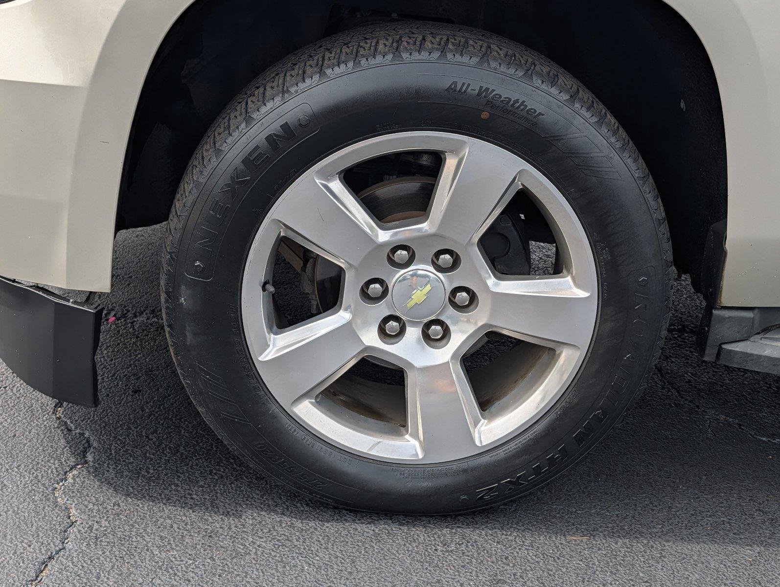 Used 2015 Champagne Silver Metallic Chevrolet LT image 9