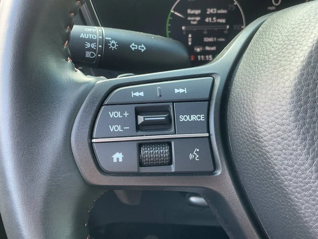 Used 2023  Honda Sport image 34