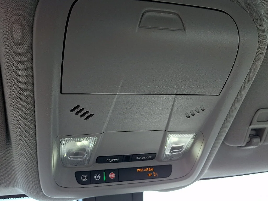 Used 2023 Summit White Chevrolet LT image 23