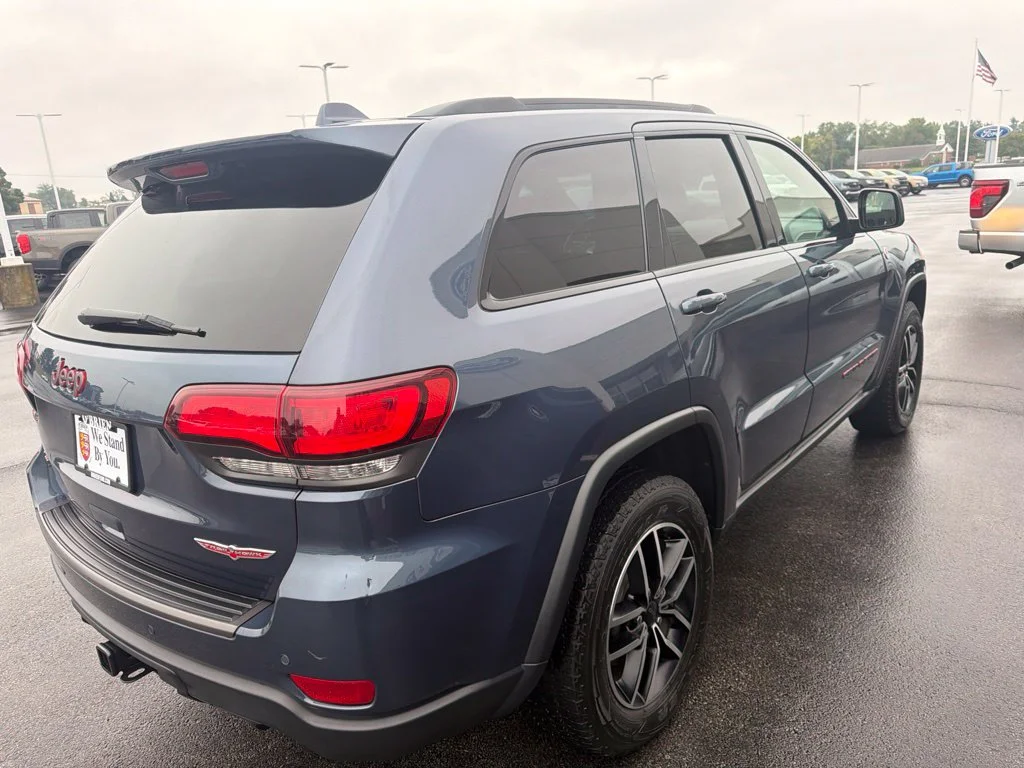 Used 2020 Slate Blue Pearlcoat Jeep Trailhawk image 5