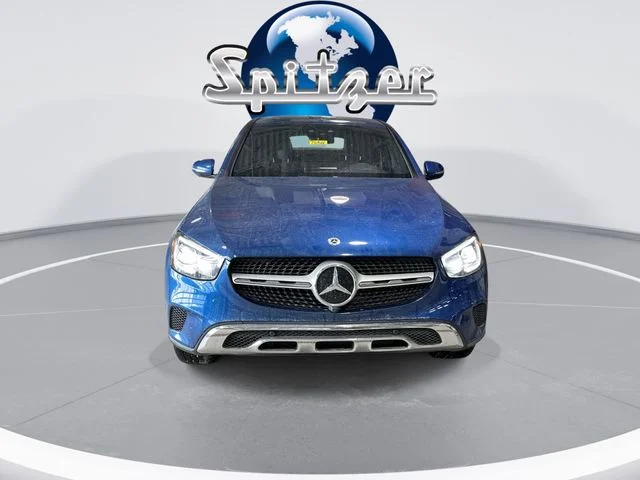 Used 2023  Mercedes-Benz GLC 300 Coupe image 3