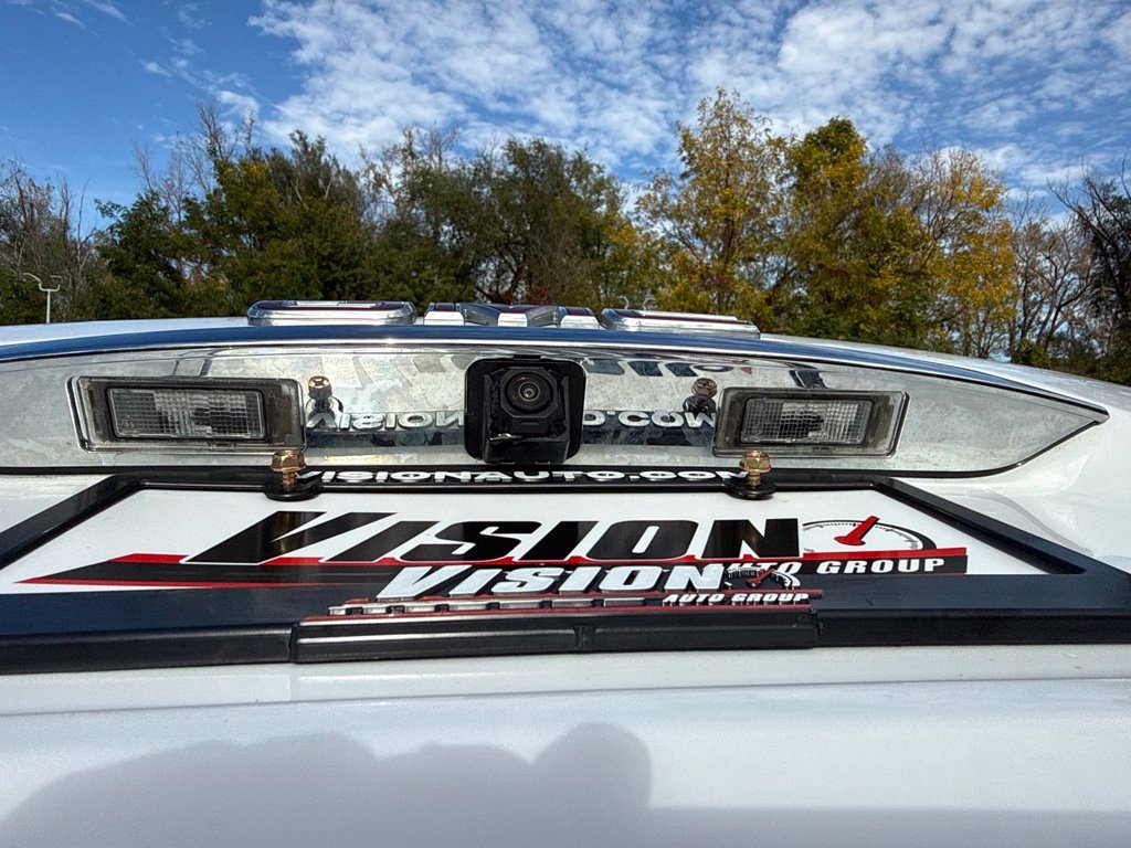 Used 2024 White GMC Denali image 15