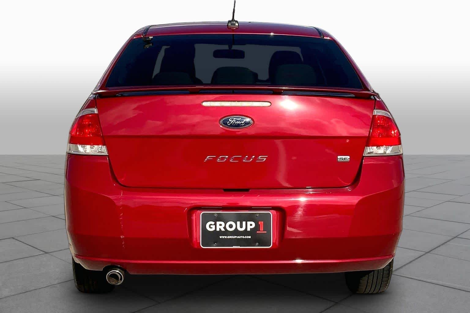 Used 2010 Sangria Red Metallic Ford SE image 4