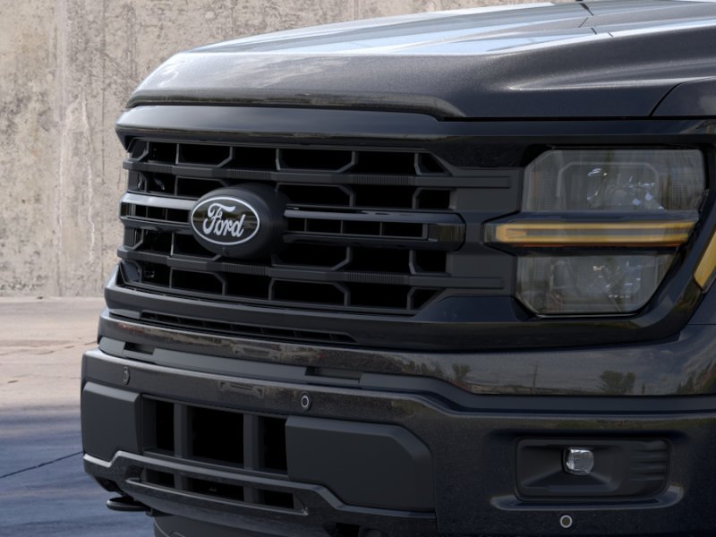 New 2026 Agate Black Metallic Ford XLT image 17