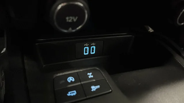 Used 2021 Blue Metallic Ford XLT image 27