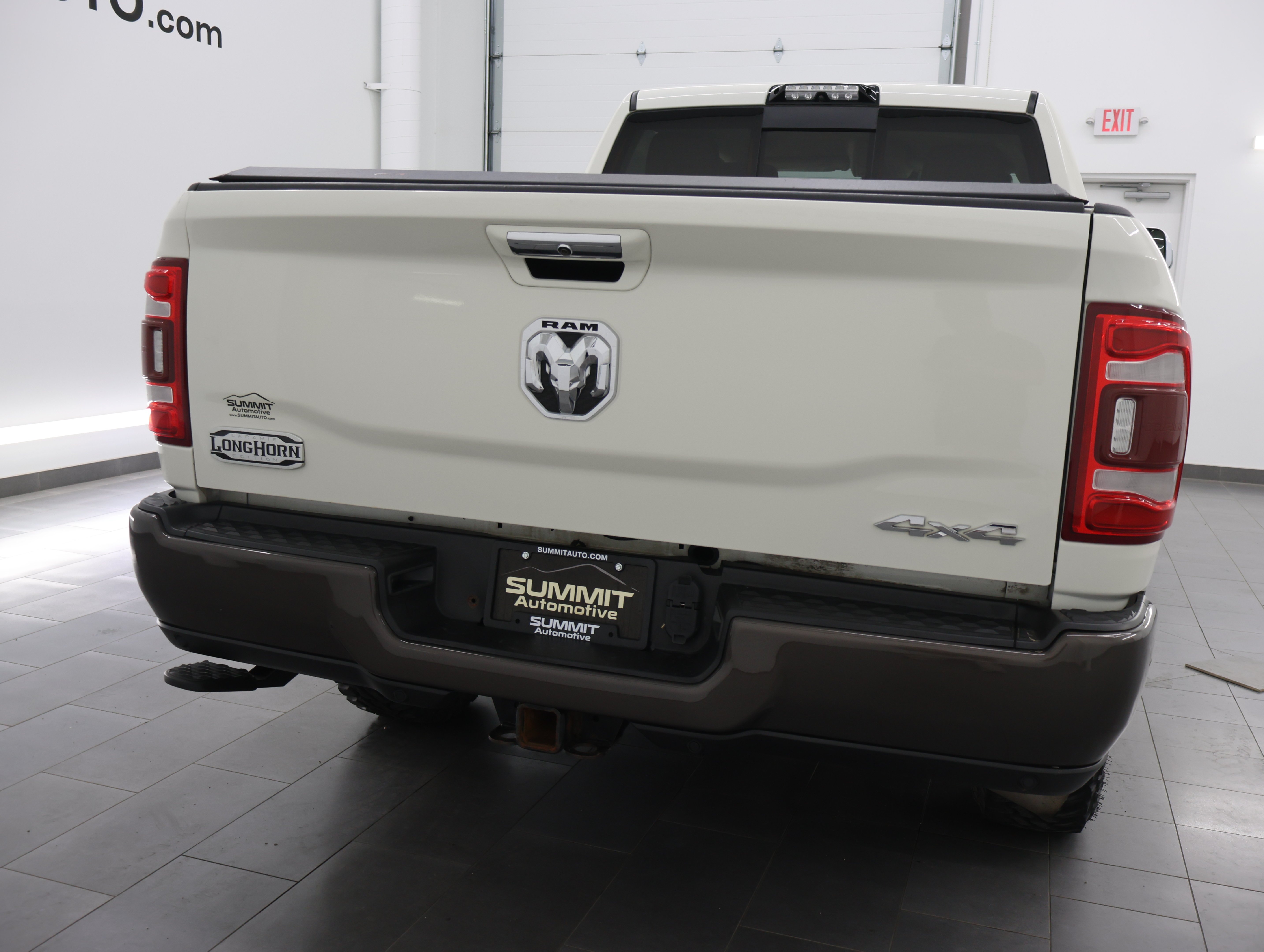 Used 2019 Pearl White Ram 4x4 Crew Cab Longhorn: CREW-SHORT-LARAMIE LONGHORN-6.7L DIESEL-TOW TECH-ADAPTIVE CRUISE image 33