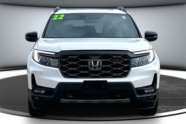 Used 2022 Honda Passport TrailSport with VIN 5FNYF8H62NB003063 for sale in Kansas City