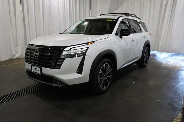 New 2026 Everest White Pearl TriCoat Nissan Platinum image 23