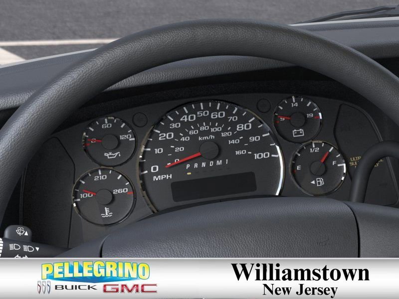 2025 GMC Savana Cargo Work Van - Photo 18