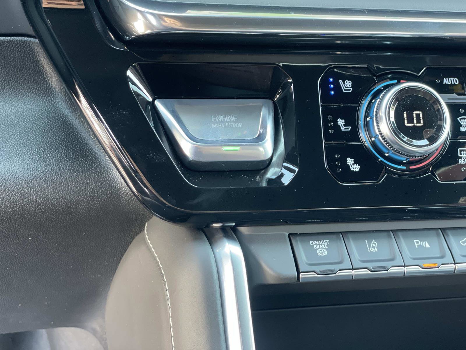 2026 GMC Sierra 2500HD Denali Ultimate - Photo 16