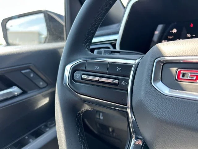 New 2026 Summit White GMC Elevation image 30