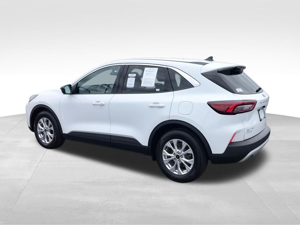 Used 2023 White Ford Active image 6